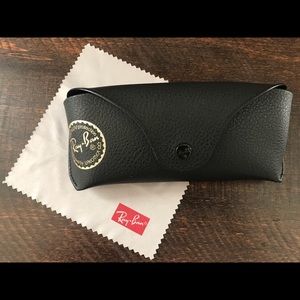 Ray-Ban Sunglasses Case With Cleaning Cloth